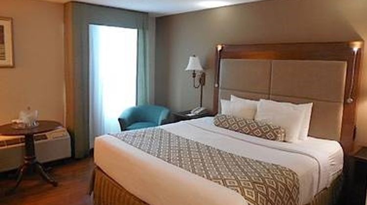 Clayton Plaza Hotel Room