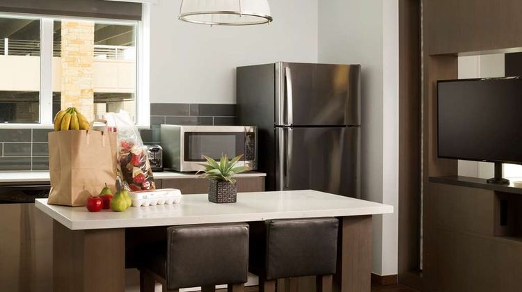 Hyatt House Dallas/Frisco Suite