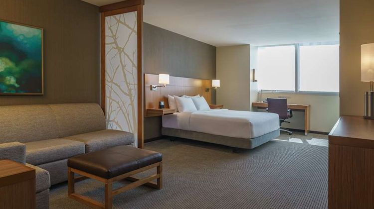 Hyatt Place Houston/Galleria Room