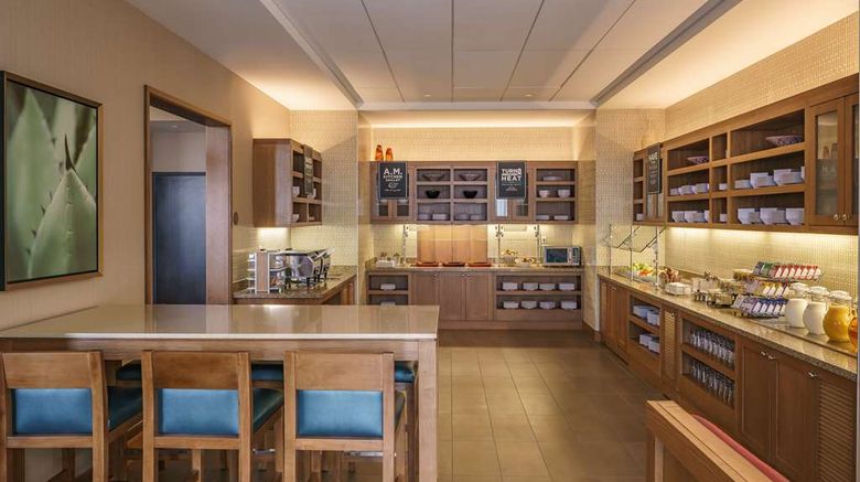 <b>Hyatt Place Houston/Galleria Restaurant</b>. Images powered by <a href="https://iceportal.shijigroup.com/" title="IcePortal" target="_blank">IcePortal</a>.