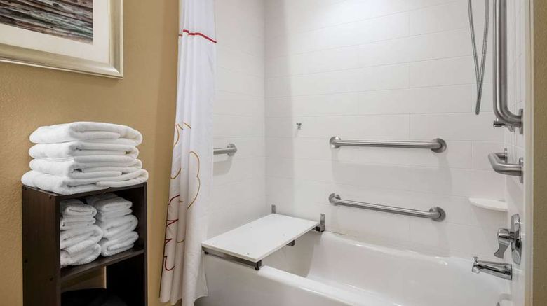 <b>Hawthorn Suites by Wyndham Bridgeport Room</b>. Images powered by <a href="https://iceportal.shijigroup.com/" title="IcePortal" target="_blank">IcePortal</a>.