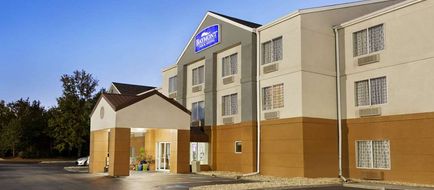 Baymont Inn & Suites Lithia Springs Exterior