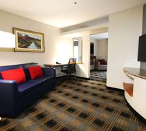 Baymont Inn & Suites Lithia Springs Lobby