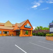 Days Inn Knoxville East