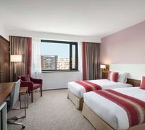 Ramada Plaza Craiova Room