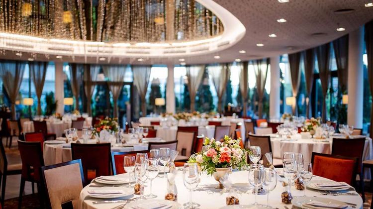 Ramada Plaza Craiova Restaurant