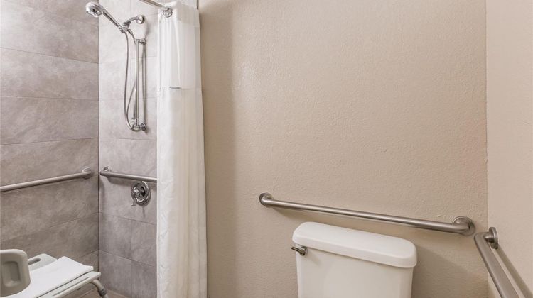 Ramada Platte City KCI Airport Room
