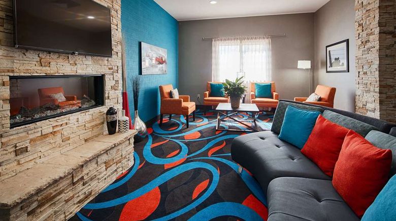 <b>Best Western Plus Lonestar Inn & Suites Lobby</b>. Images powered by <a href="https://iceportal.shijigroup.com/" title="IcePortal" target="_blank">IcePortal</a>.