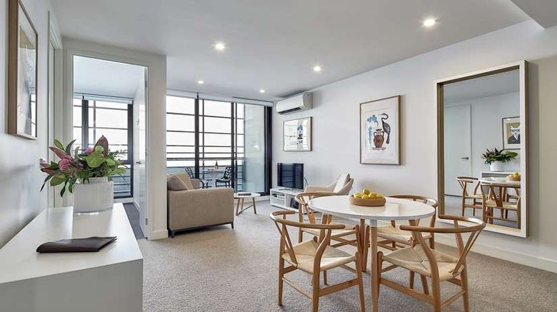<b>381 Cremorne Suite</b>. Images powered by <a href="https://iceportal.shijigroup.com/" title="IcePortal" target="_blank">IcePortal</a>.