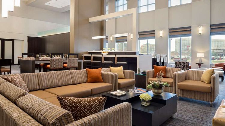 Hampton Inn & Suites Chicago O'Hare Lobby