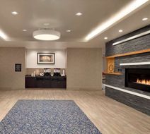 Hampton Inn & Suites Chicago O'Hare Lobby