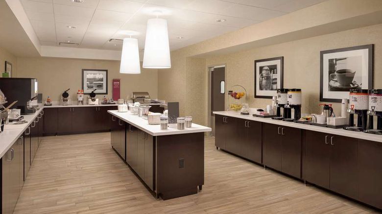 <b>Hampton Inn & Suites Chicago O'Hare Restaurant</b>. Images powered by <a href="https://iceportal.shijigroup.com/" title="IcePortal" target="_blank">IcePortal</a>.