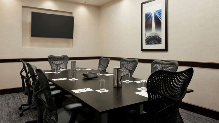 Hampton Inn & Suites Chicago O'Hare Meeting