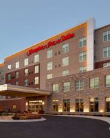 Hampton Inn & Suites Chicago O'Hare