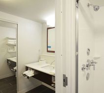 Hampton Inn & Suites Cincinnati/Kenwood Room