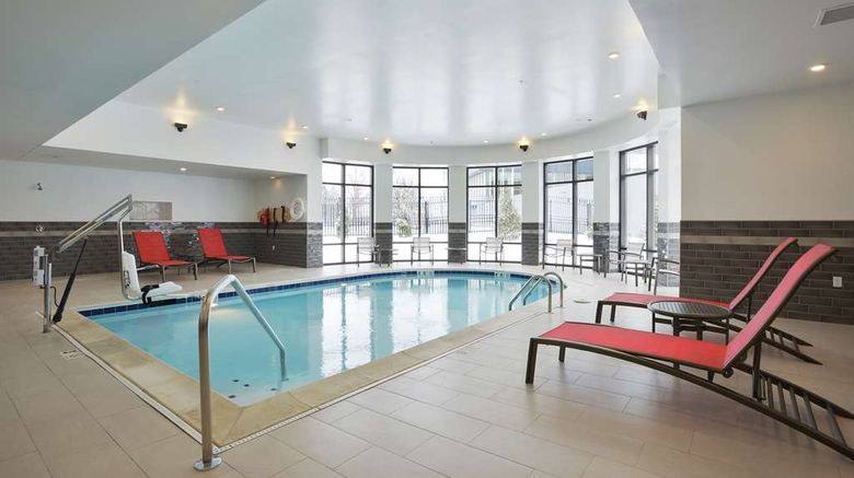 <b>Hampton Inn & Suites Cincinnati/Kenwood Pool</b>. Images powered by <a href="https://iceportal.shijigroup.com/" title="IcePortal" target="_blank">IcePortal</a>.