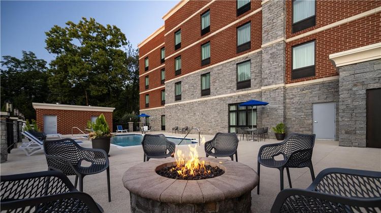 Hampton Inn Lexington Medical Center Pool