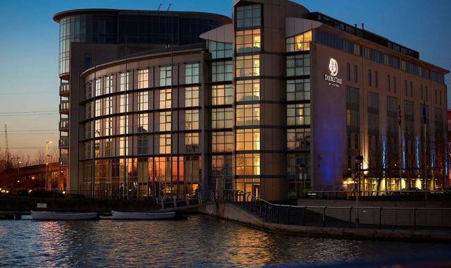 DoubleTree by Hilton London ExCeL Exterior