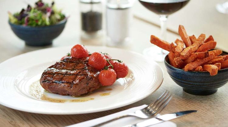 DoubleTree by Hilton London ExCeL Restaurant