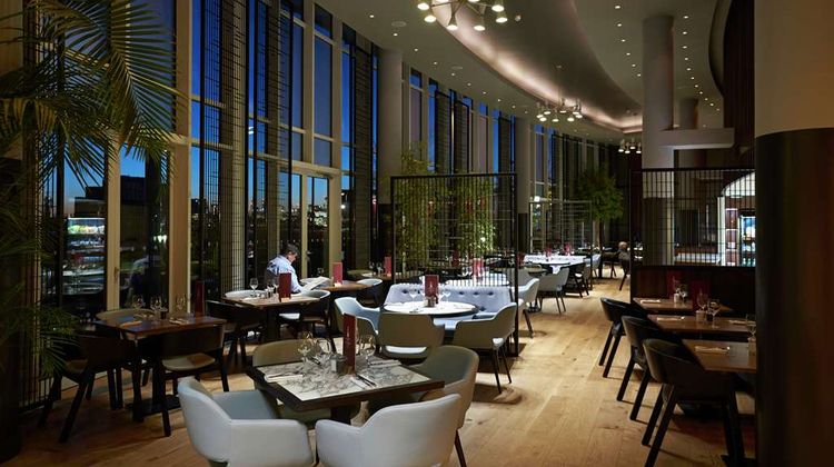 DoubleTree by Hilton London ExCeL Restaurant