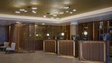<b>DoubleTree by Hilton London ExCeL Lobby</b>. Images powered by <a href="https://iceportal.shijigroup.com/" title="IcePortal" target="_blank">IcePortal</a>.
