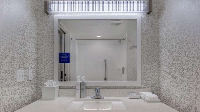<b>Home2 Suites by Hilton Orlando/Intl Dr S Room</b>. Images powered by <a href="https://iceportal.shijigroup.com/" title="IcePortal" target="_blank">IcePortal</a>.