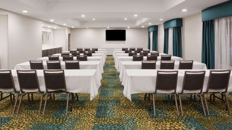 <b>Hampton Inn & Suites Sioux City South Meeting</b>. Images powered by <a href="https://iceportal.shijigroup.com/" title="IcePortal" target="_blank">IcePortal</a>.
