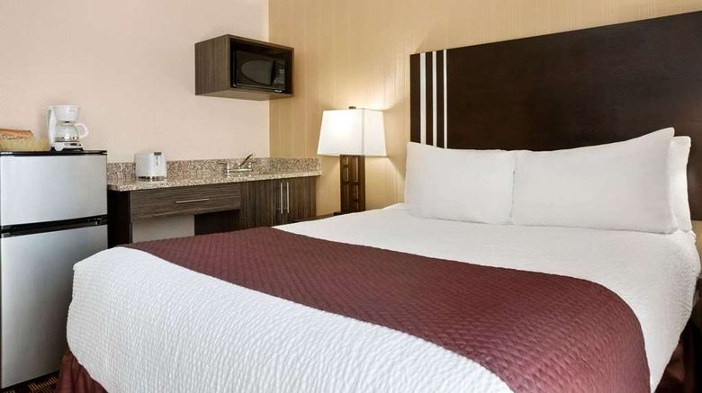 <b>Days Inn Sylvan Lake Room</b>. Images powered by <a href="https://iceportal.shijigroup.com/" title="IcePortal" target="_blank">IcePortal</a>.