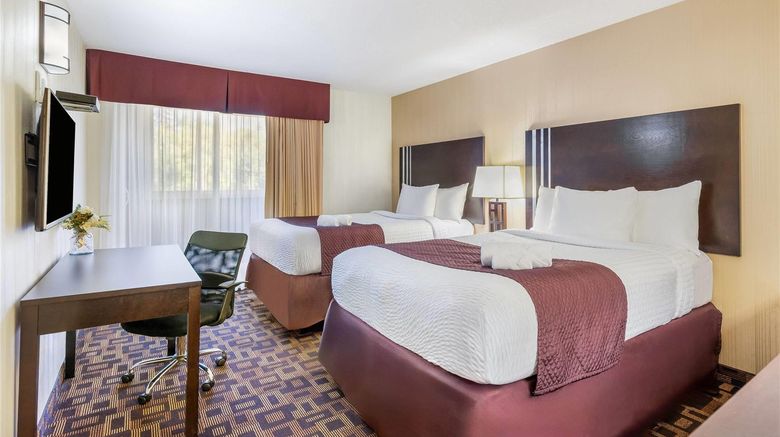 <b>Days Inn Sylvan Lake Room</b>. Images powered by <a href="https://iceportal.shijigroup.com/" title="IcePortal" target="_blank">IcePortal</a>.