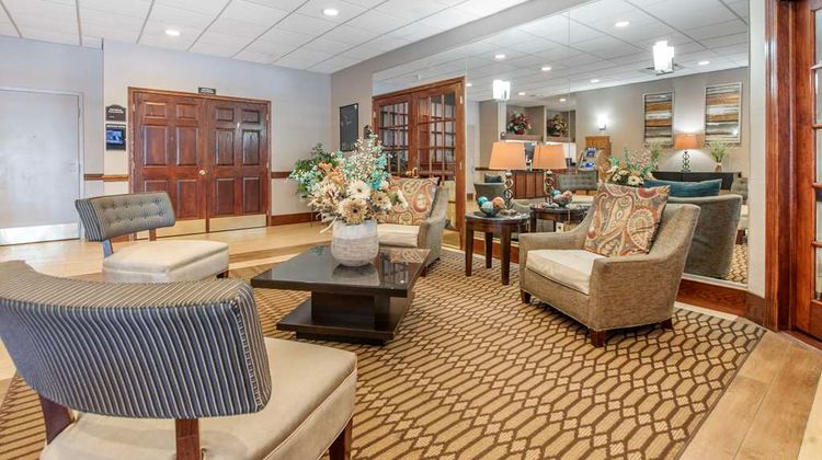 Best Western Plus Bridgeport Inn Lobby