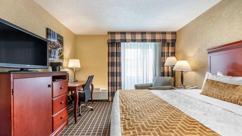 <b>Best Western Plus Bridgeport Inn Room</b>. Images powered by <a href="https://iceportal.shijigroup.com/" title="IcePortal" target="_blank">IcePortal</a>.