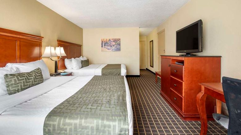 <b>Best Western Plus Bridgeport Inn Room</b>. Images powered by <a href="https://iceportal.shijigroup.com/" title="IcePortal" target="_blank">IcePortal</a>.