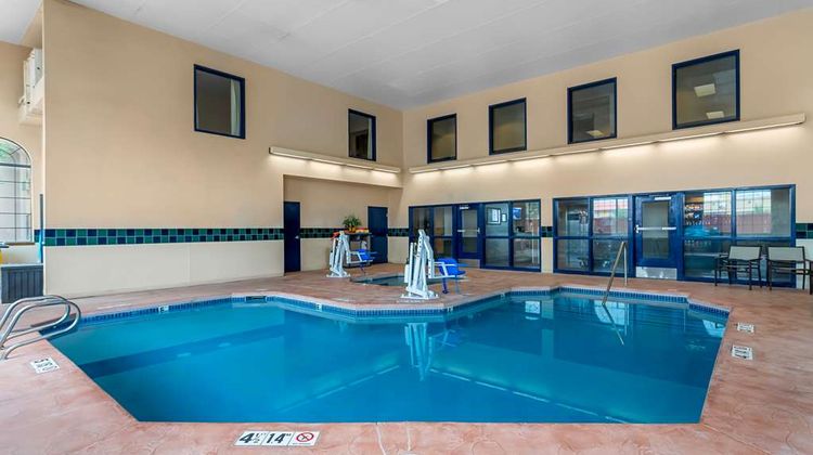 Best Western Moriarty Heritage Inn Pool