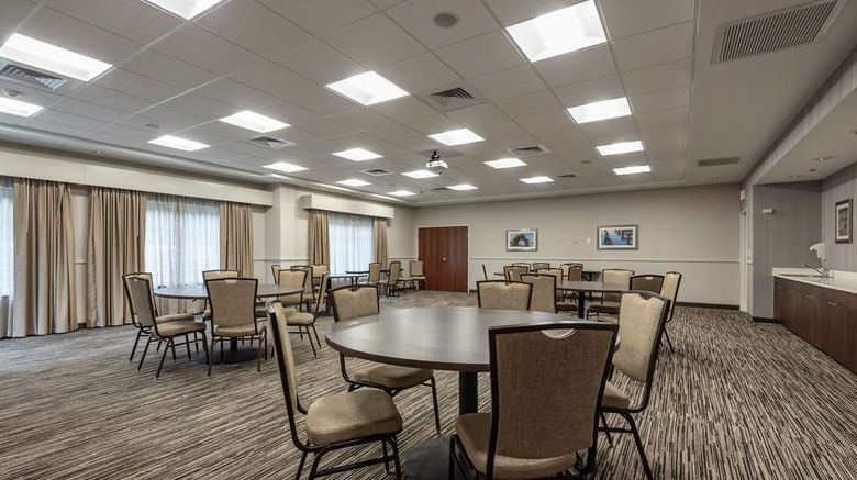 <b>Best Western Plus The Hammondsport Hotel Ballroom</b>. Images powered by <a href="https://iceportal.shijigroup.com/" title="IcePortal" target="_blank">IcePortal</a>.