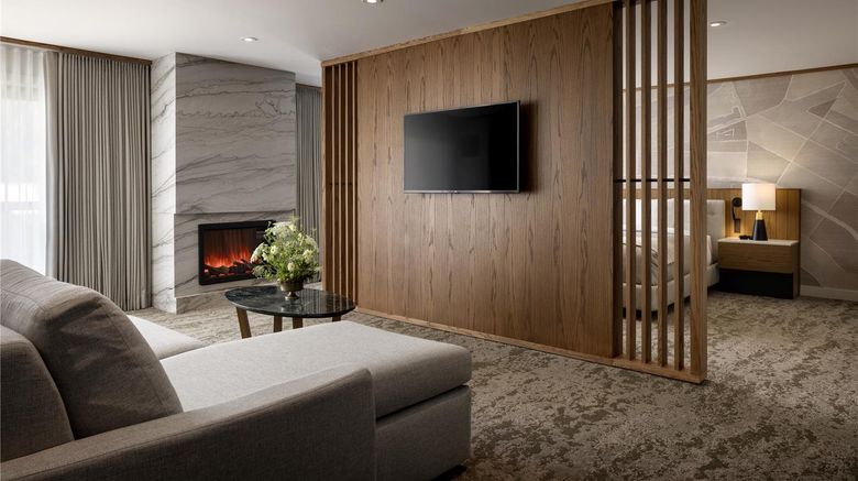 <b>Banff Park Lodge Resort Hotel & Conf Ctr Suite</b>. Images powered by <a href="https://iceportal.shijigroup.com/" title="IcePortal" target="_blank">IcePortal</a>.