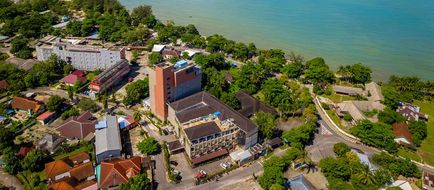 Golden Tulip Essential Belitung Exterior
