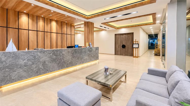 Golden Tulip Essential Belitung Lobby