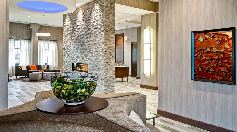 <b>Homewood Suites Nashville Franklin Lobby</b>. Images powered by <a href="https://iceportal.shijigroup.com/" title="IcePortal" target="_blank">IcePortal</a>.