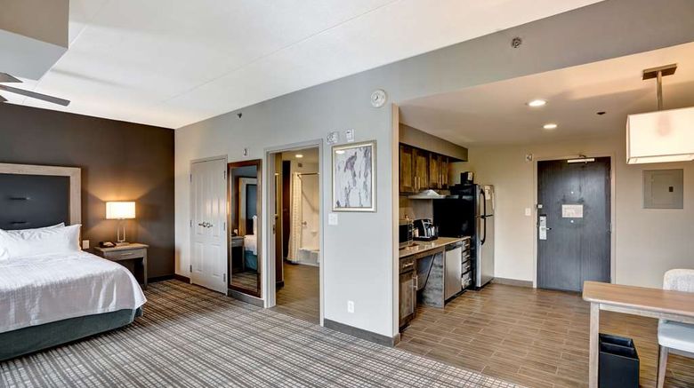 <b>Homewood Suites Nashville Franklin Suite</b>. Images powered by <a href="https://iceportal.shijigroup.com/" title="IcePortal" target="_blank">IcePortal</a>.