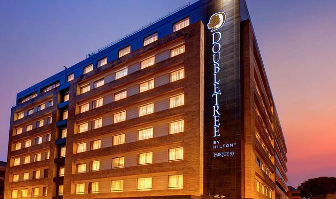 DoubleTree by Hilton Hotel - Parque 93 Exterior