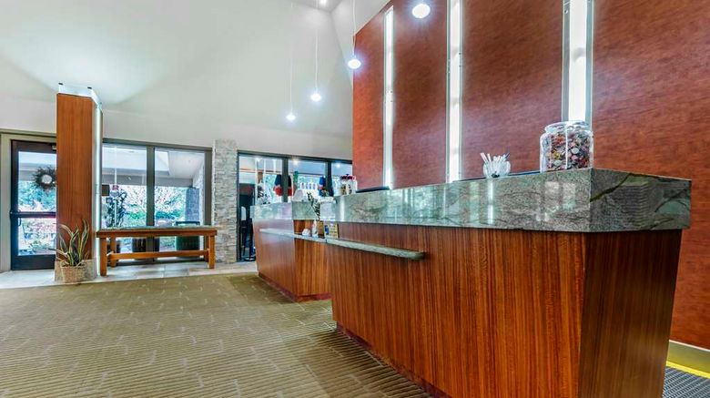 <b>Best Western Premier at The Mountain Lobby</b>. Images powered by <a href="https://iceportal.shijigroup.com/" title="IcePortal" target="_blank">IcePortal</a>.