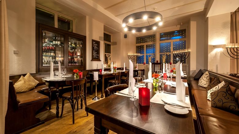 <b>Maison Messmer Baden-Baden Restaurant</b>. Images powered by <a href="https://iceportal.shijigroup.com/" title="IcePortal" target="_blank">IcePortal</a>.
