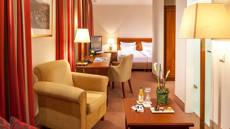 <b>Dorint Resort & Spa Bad Brueckenau Suite</b>. Images powered by <a href="https://iceportal.shijigroup.com/" title="IcePortal" target="_blank">IcePortal</a>.