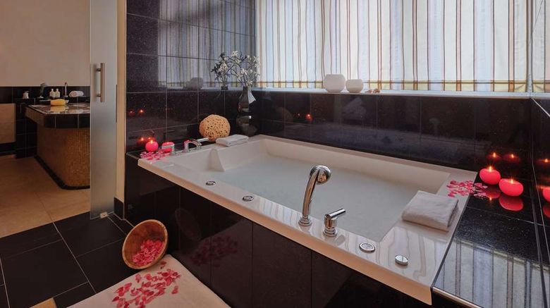 <b>Dorint Resort & Spa Bad Brueckenau Spa</b>. Images powered by <a href="https://iceportal.shijigroup.com/" title="IcePortal" target="_blank">IcePortal</a>.