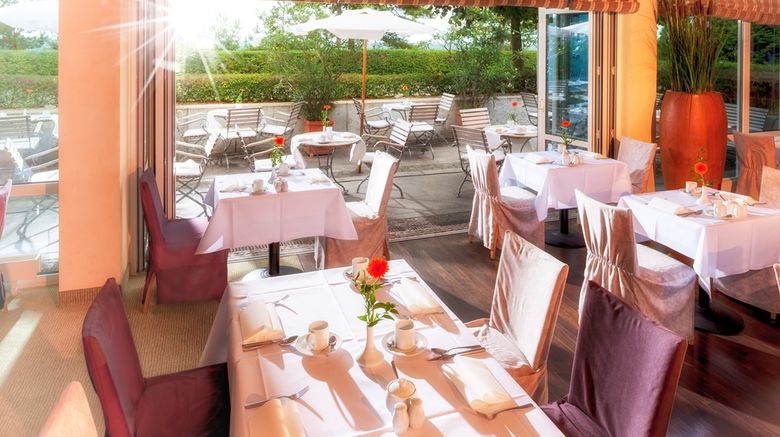 <b>Dorint Resort Binz/Ruegen Restaurant</b>. Images powered by <a href="https://iceportal.shijigroup.com/" title="IcePortal" target="_blank">IcePortal</a>.