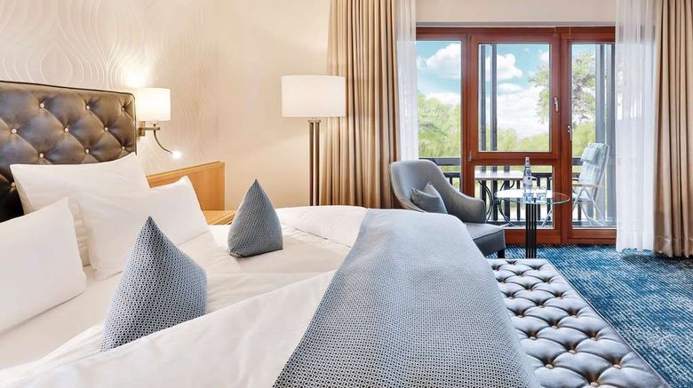 <b>Dorint Hotel Venusberg Bonn Room</b>. Images powered by <a href="https://iceportal.shijigroup.com/" title="IcePortal" target="_blank">IcePortal</a>.