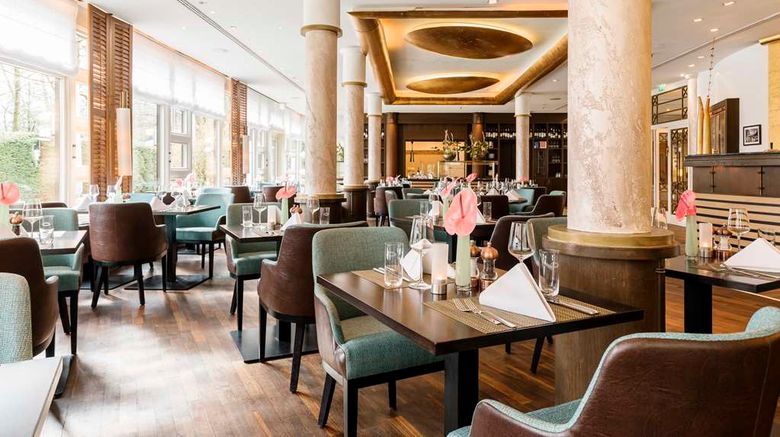 <b>Dorint Hotel Venusberg Bonn Restaurant</b>. Images powered by <a href="https://iceportal.shijigroup.com/" title="IcePortal" target="_blank">IcePortal</a>.