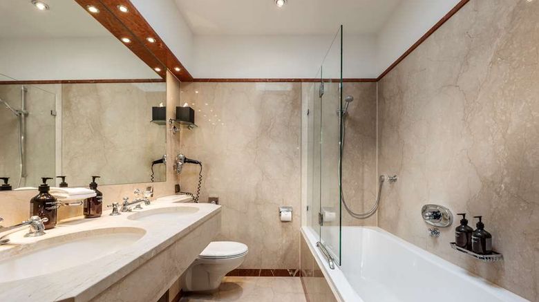 <b>Parkhotel Bremen Room</b>. Images powered by <a href="https://iceportal.shijigroup.com/" title="IcePortal" target="_blank">IcePortal</a>.