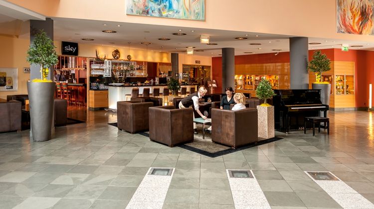 Dorint Hotel Dresden Lobby