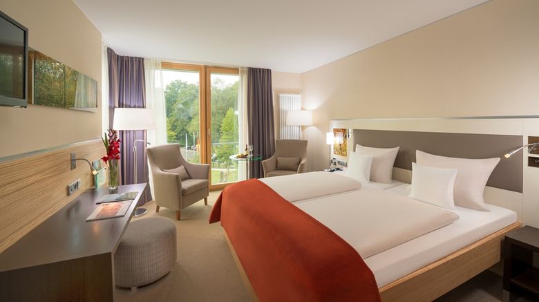 <b>Dorint Resort Freiburg An den Thermen Room</b>. Images powered by <a href="https://iceportal.shijigroup.com/" title="IcePortal" target="_blank">IcePortal</a>.